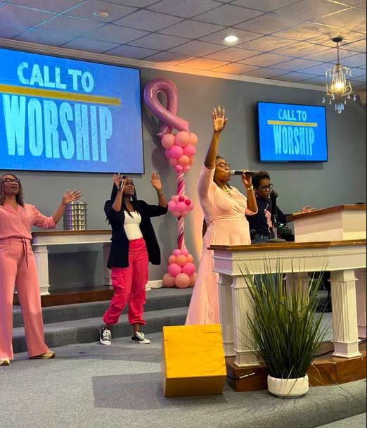 photo of praise team in worship